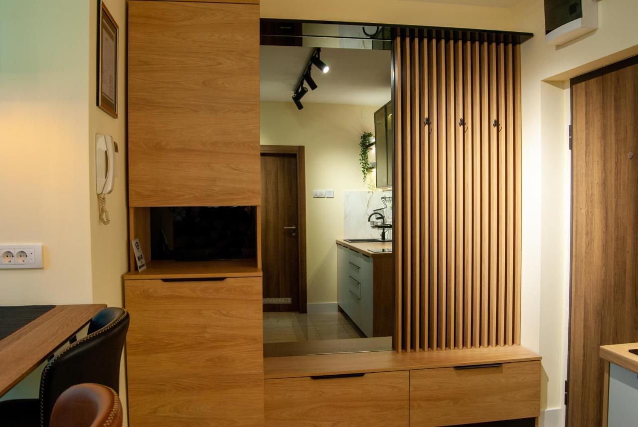 N10 Apartment Belgrado Esterno foto